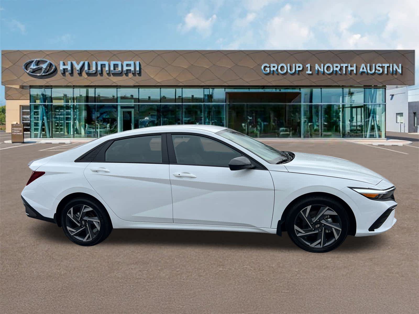 Certified 2025 Hyundai Elantra Sport FWD image 8