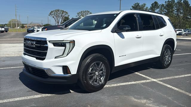 Used 2025 GMC Acadia Elevation FWD image 3