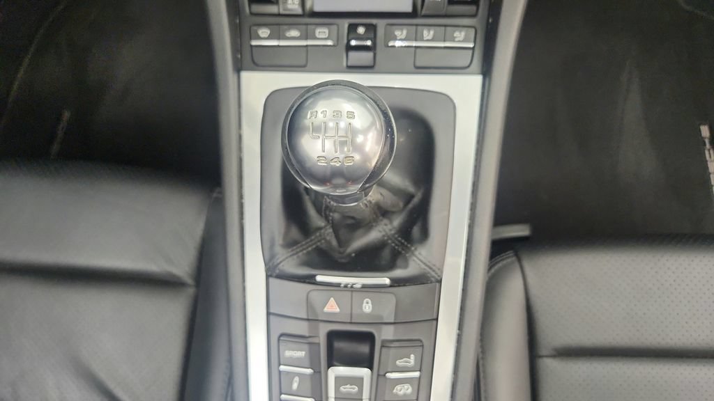 Used 2018 Porsche 718 Boxster S RWD image 26