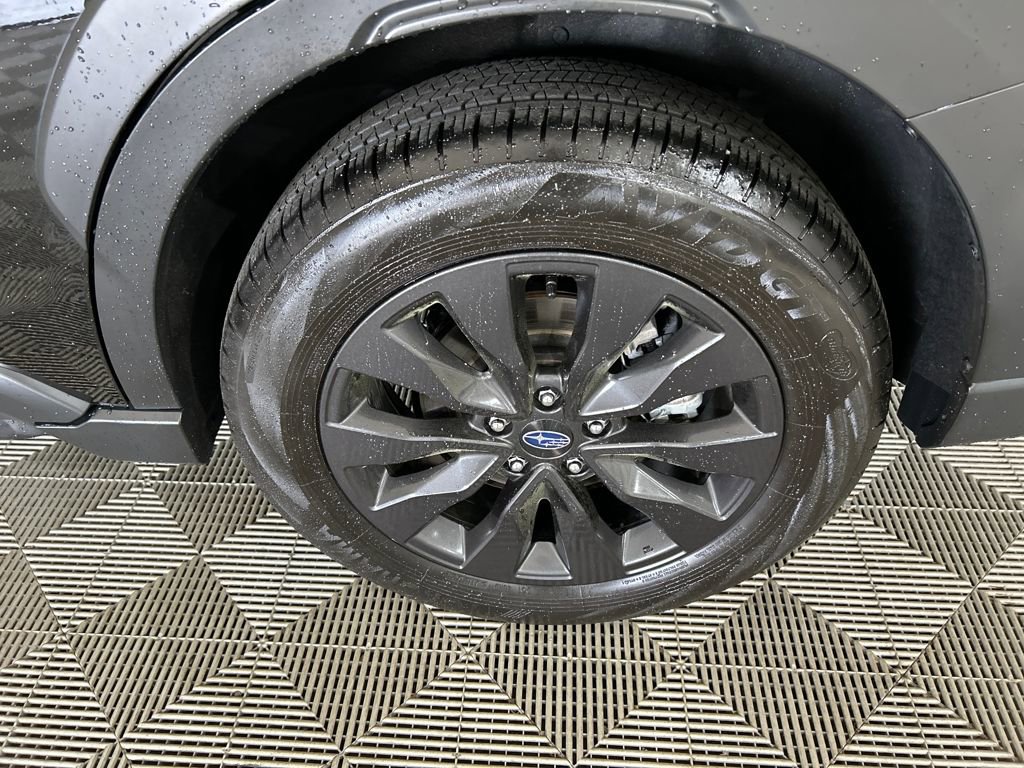 Used 2025 Subaru Outback Onyx Edition image 10