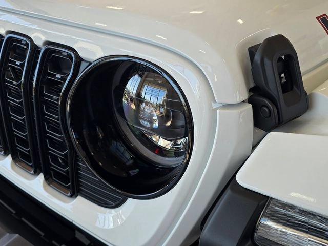 New 2026 Jeep Wrangler Unlimited Sport w/ Dual Top Group AWD/4WD image 23