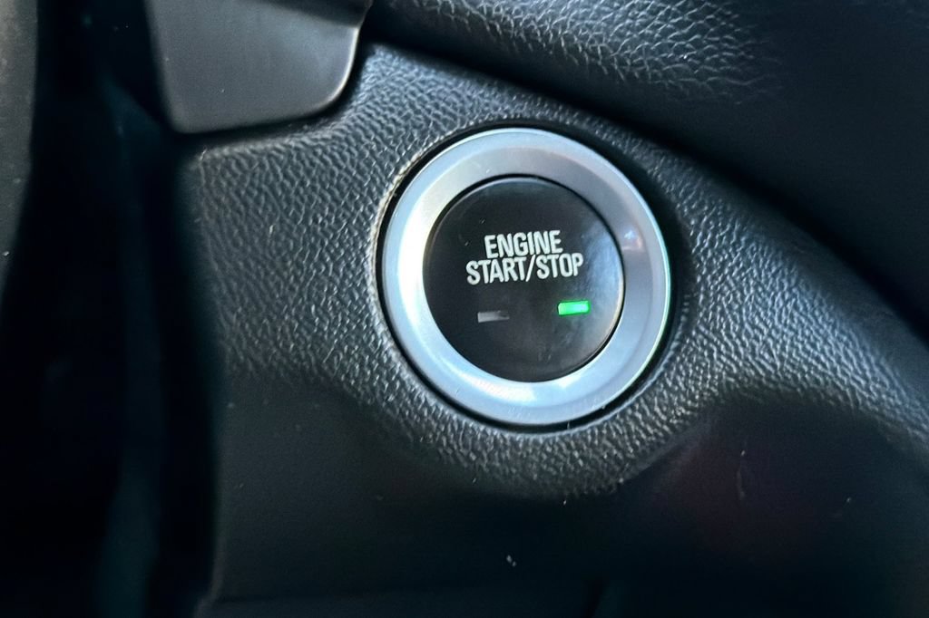 Used 2018 Chevrolet Equinox LT AWD/4WD image 20