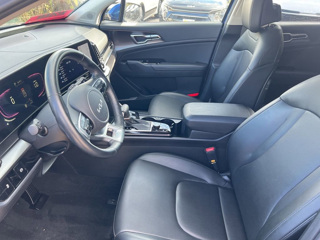 Certified 2025 Kia Sportage EX image 4