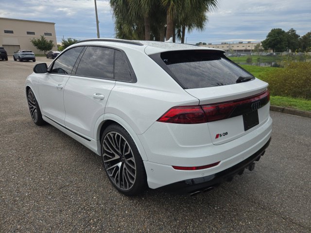 Used 2024 Audi SQ8 Prestige AWD/4WD image 3