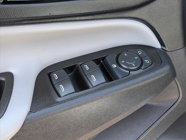 Used 2024 Chevrolet Equinox LS w/ LS Convenience Package FWD image 11