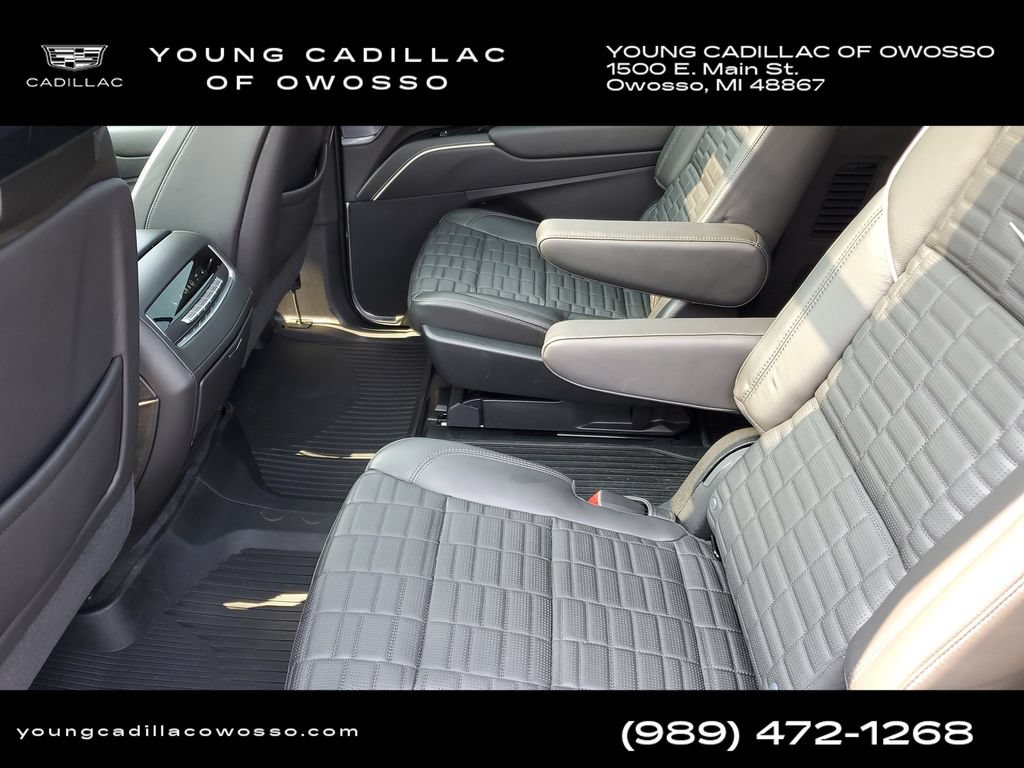 Used 2023 Cadillac Escalade ESV Sport Platinum w/ LPO, ONYX Package AWD/4WD image 30