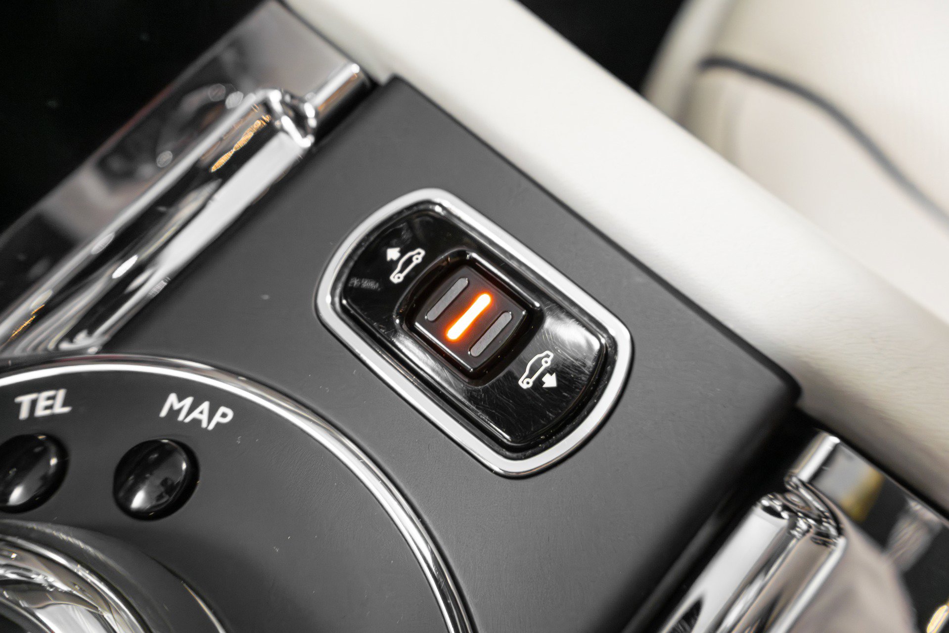 Used 2016 Rolls-Royce Wraith image 58