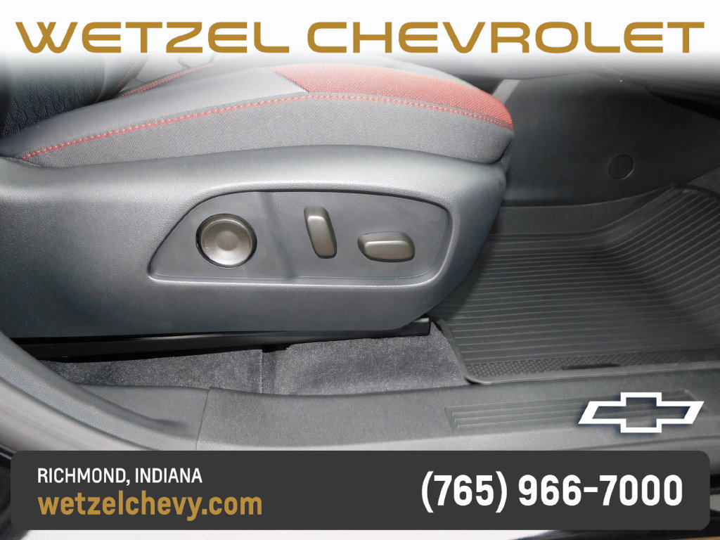 New 2027 Chevrolet Equinox RS w/ Safety and Technology Package FWD image 19