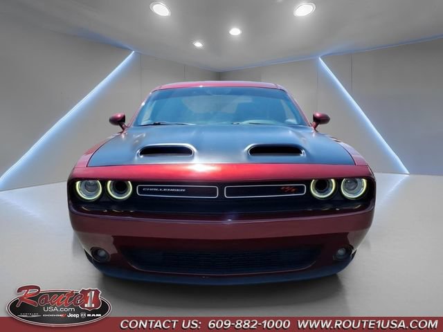 Used 2018 Dodge Challenger R/T Plus RWD image 9
