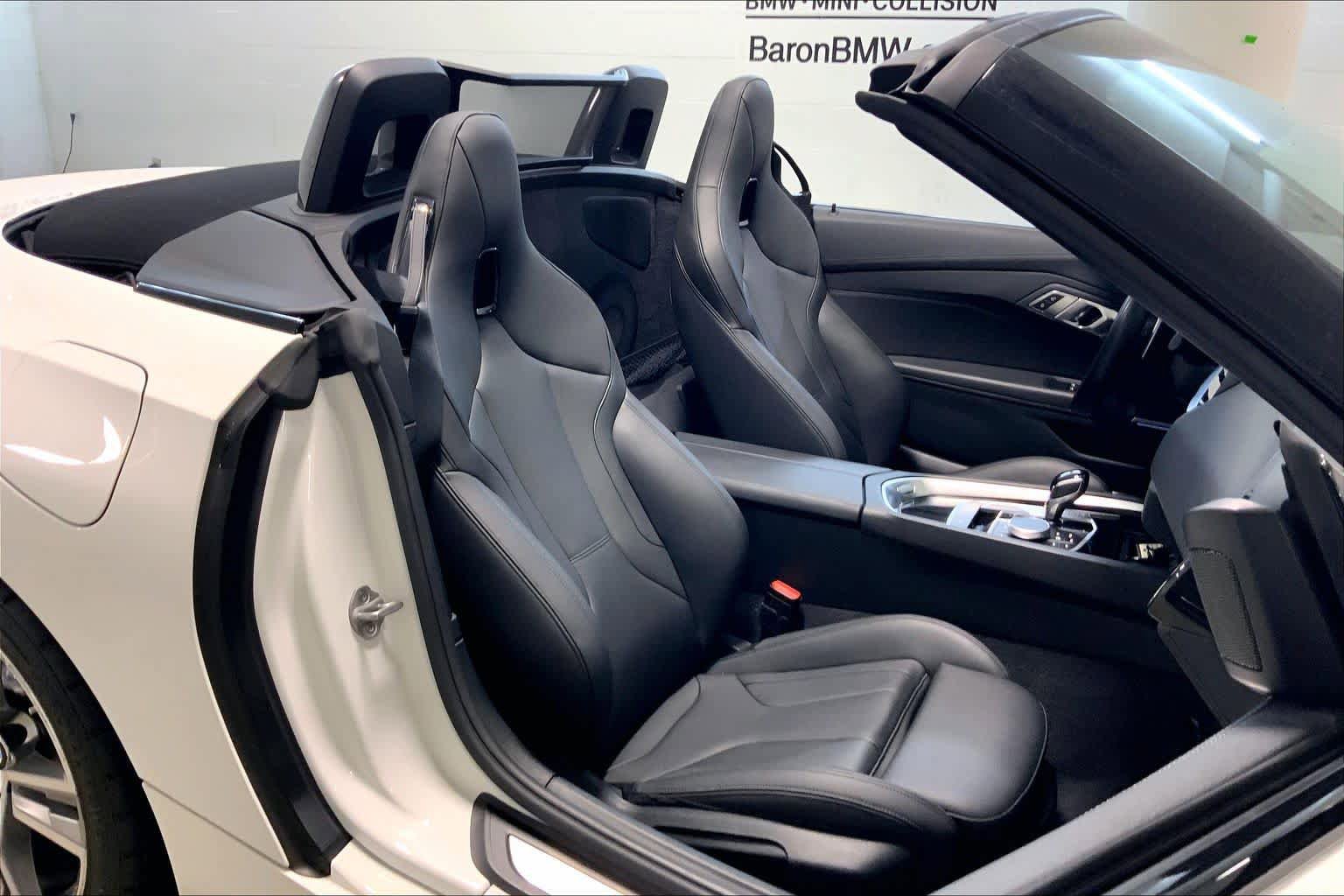 Used 2025 BMW Z4 sDrive30i image 8