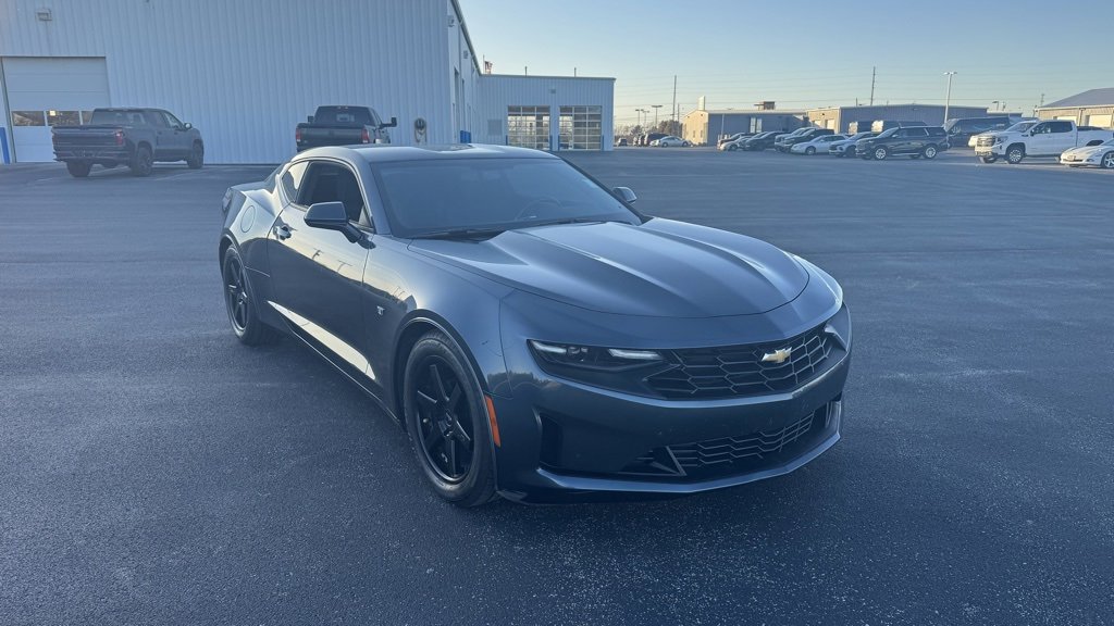 Used 2019 Chevrolet Camaro LT image 1
