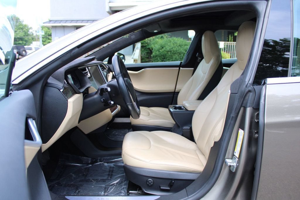 Used 2015 Tesla Model S 70D AWD/4WD image 13