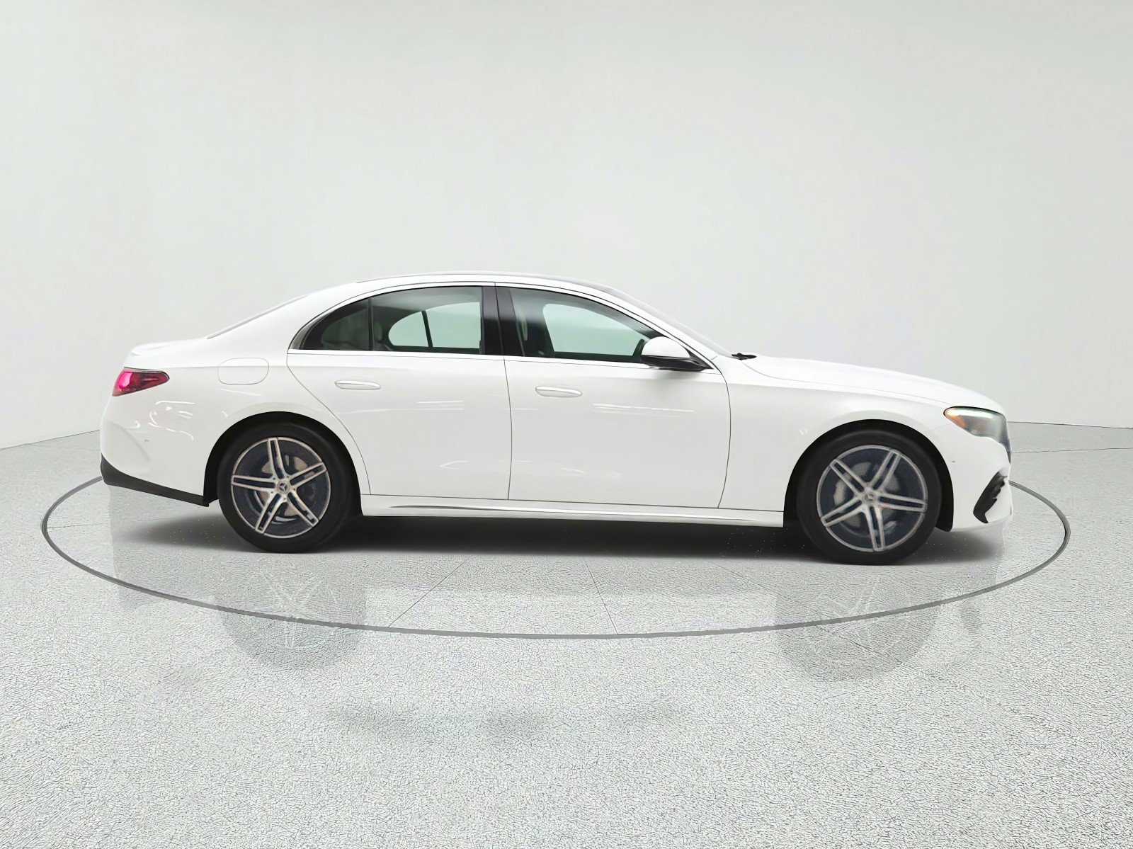 Certified 2026 Mercedes-Benz E 350 Sedan image 4