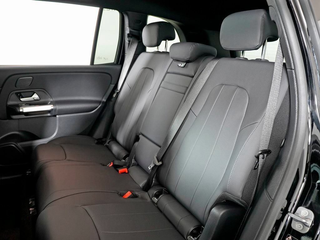 Certified 2026 Mercedes-Benz GLB 250 4MATIC image 27
