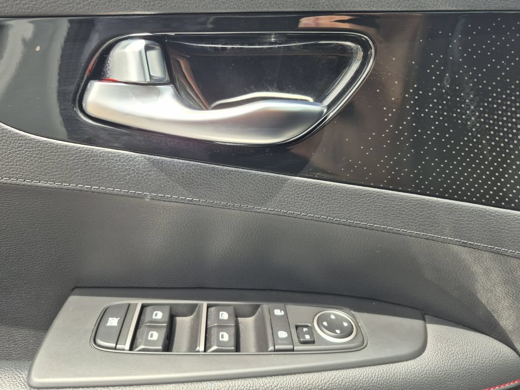 Used 2023 Kia Forte GT w/ GT2 Package FWD image 8