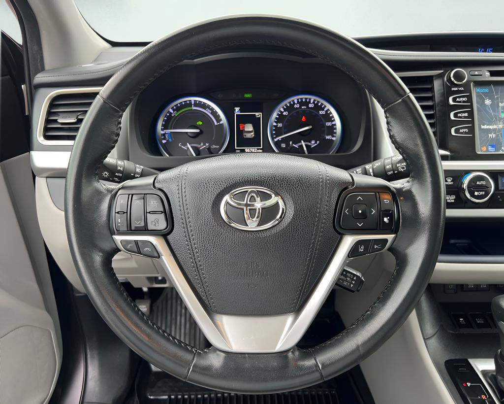 Used 2018 Toyota Highlander XLE image 41