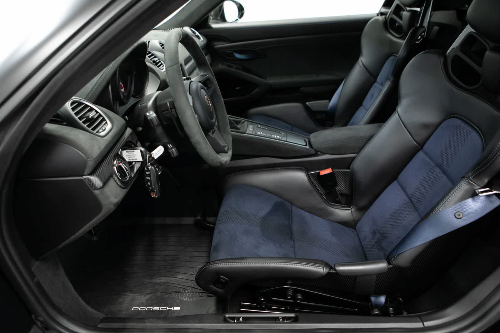 Used 2024 Porsche 718 Cayman GT4 RS RWD image 18