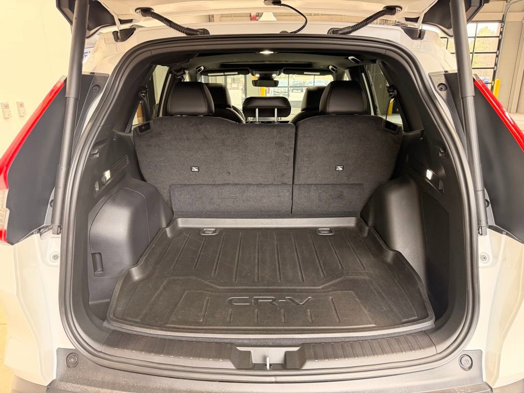 Used 2024 Honda CR-V Sport Touring image 9