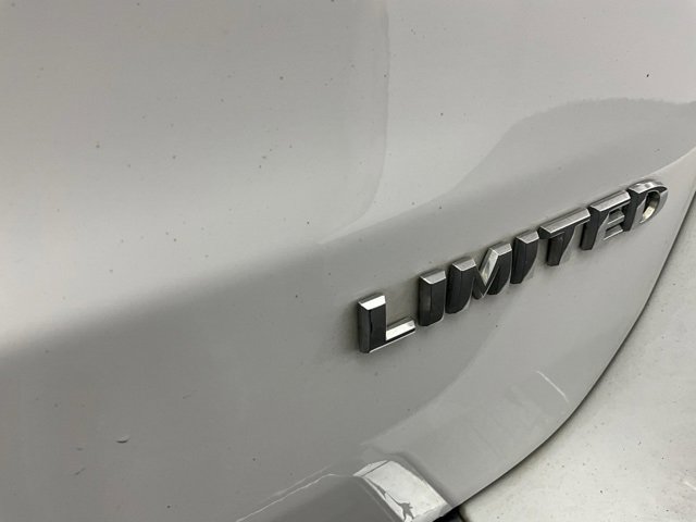 Used 2018 Jeep Grand Cherokee Limited image 27