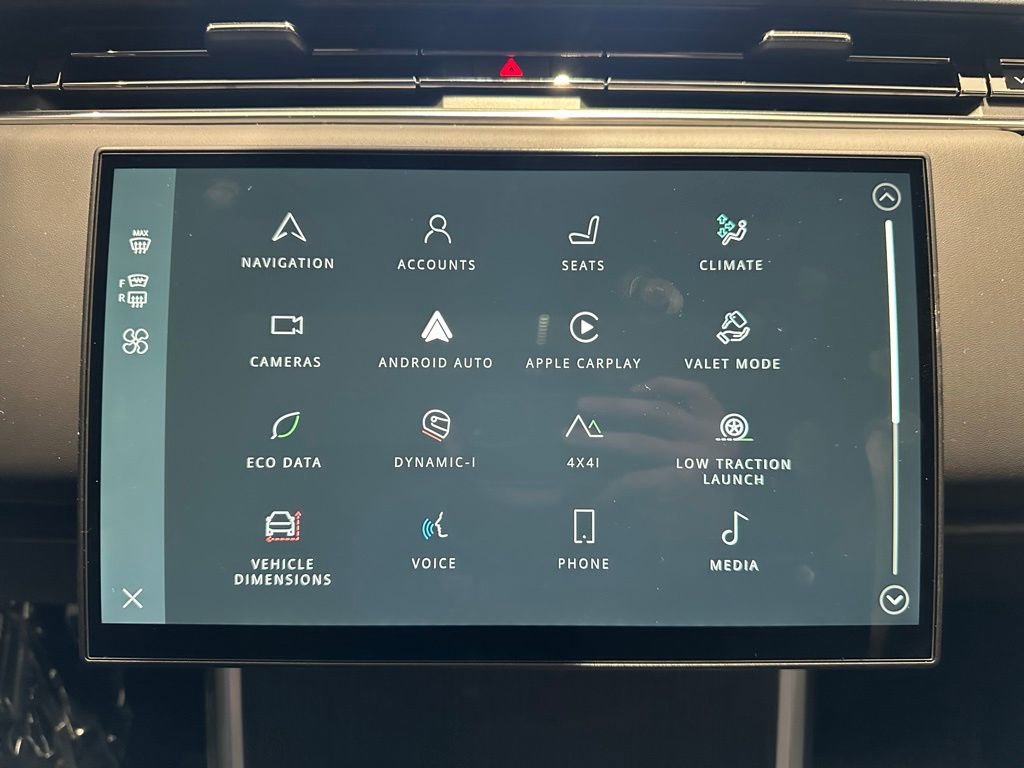 New 2025 Land Rover Range Rover SE AWD/4WD image 24