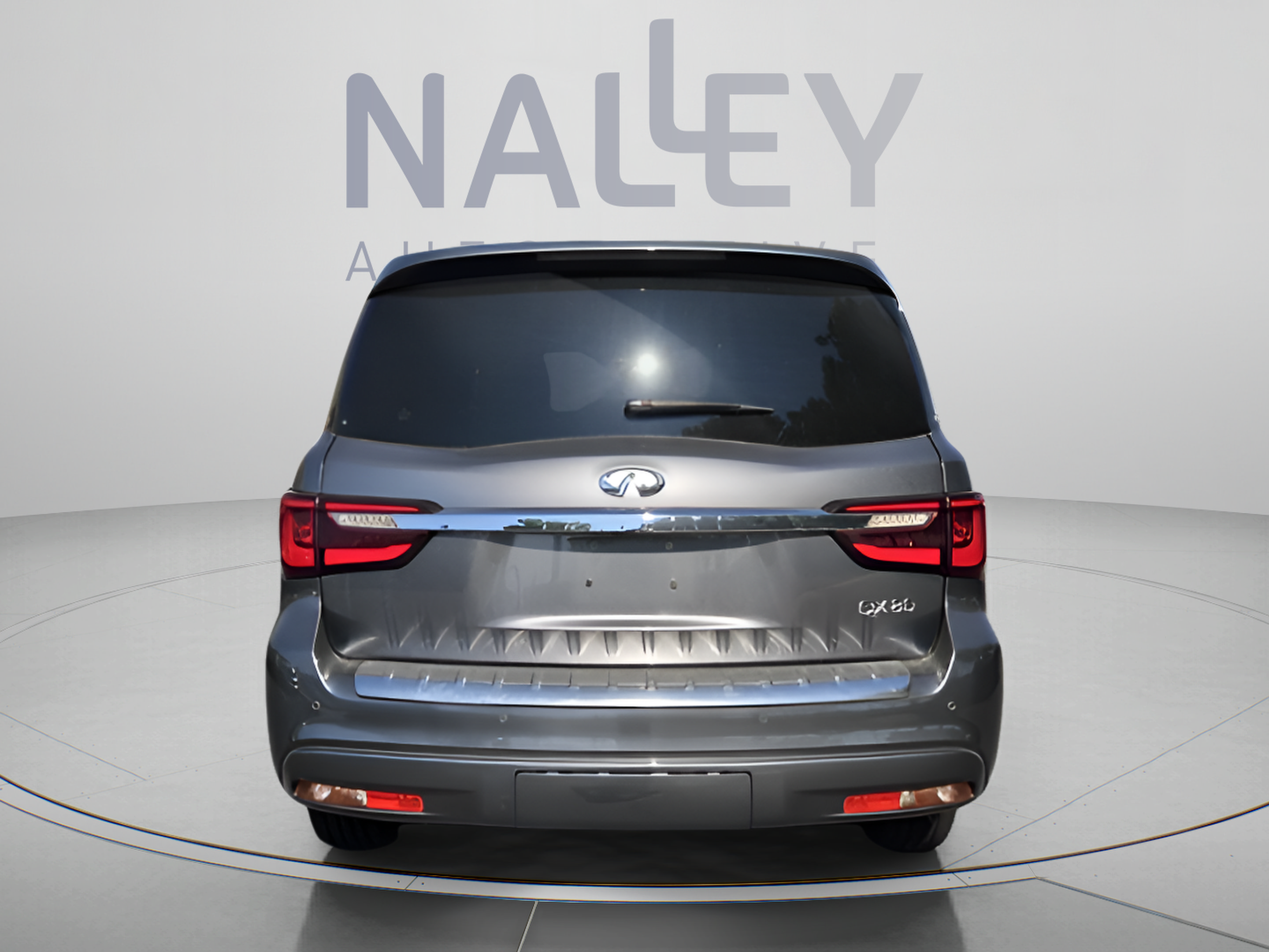 Used 2019 INFINITI QX80 Luxe w/ All-Season Package RWD image 4