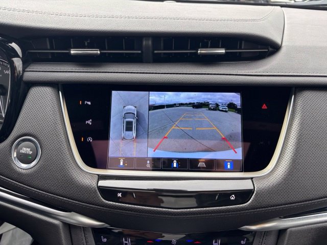 Certified 2025 Cadillac XT5 Premium Luxury w/ Technology Package AWD/4WD image 13