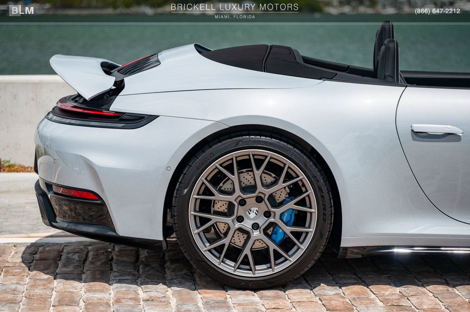 Used 2025 Porsche 911 Carrera RWD image 40