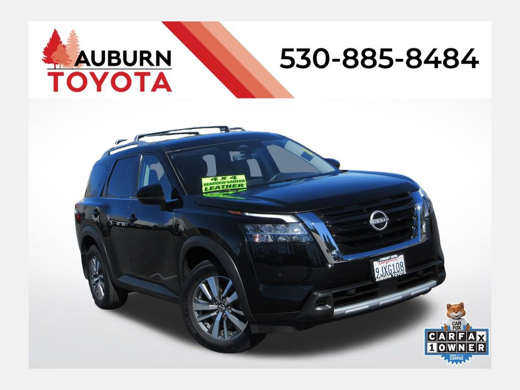 Used 2024 Nissan Pathfinder SL image 1