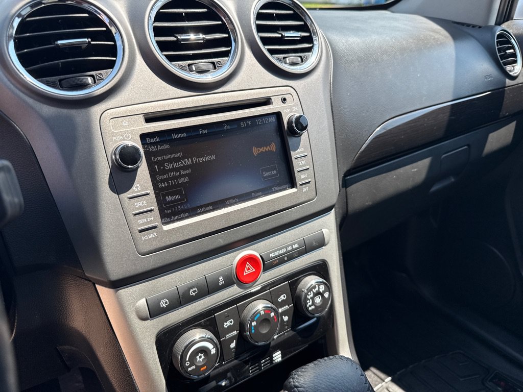 Used 2014 Chevrolet Captiva Sport LTZ FWD image 17