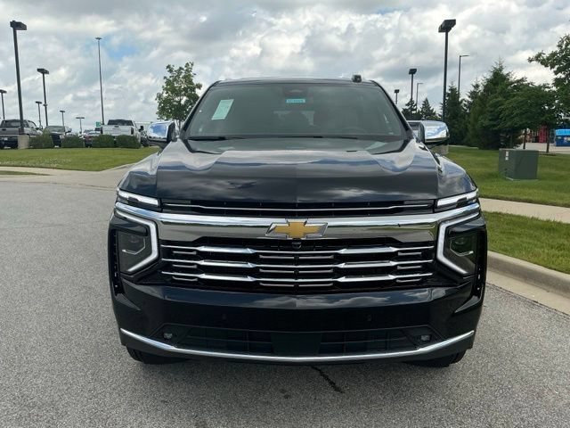 New 2026 Chevrolet Suburban Premier w/ Sun And Tow Package AWD/4WD image 10
