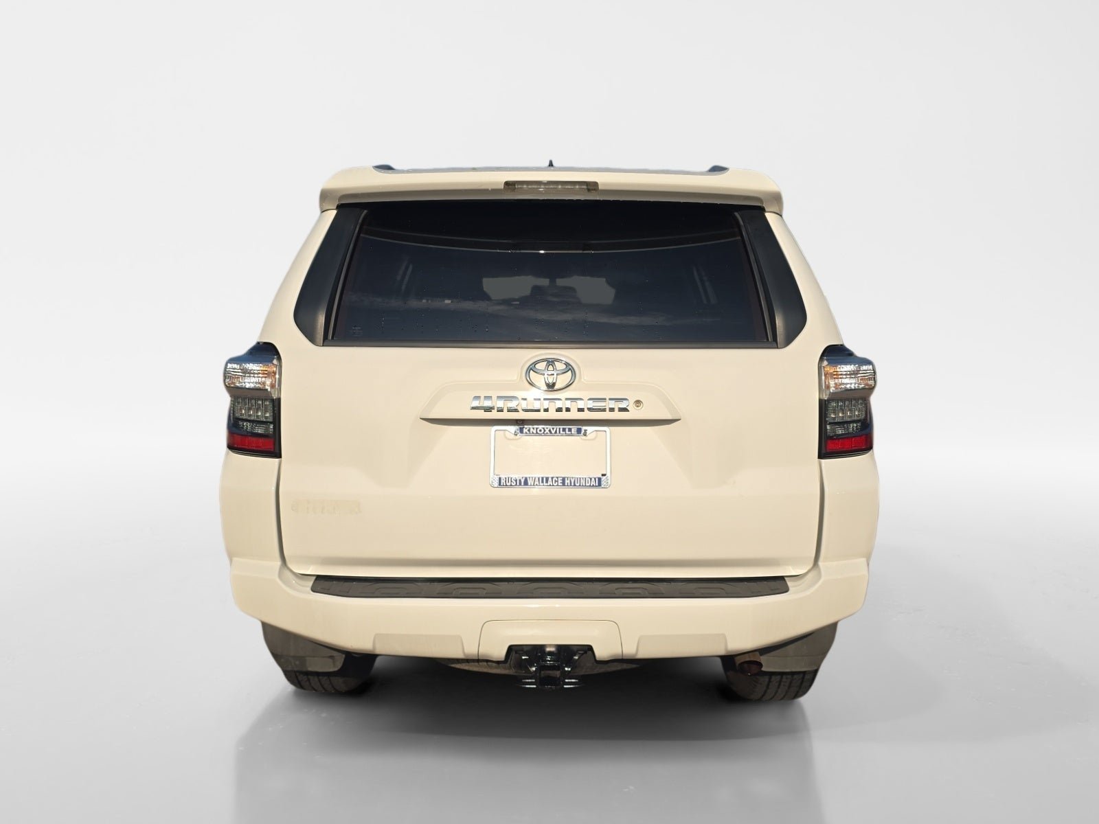 Used 2014 Toyota 4Runner SR5 AWD/4WD image 4