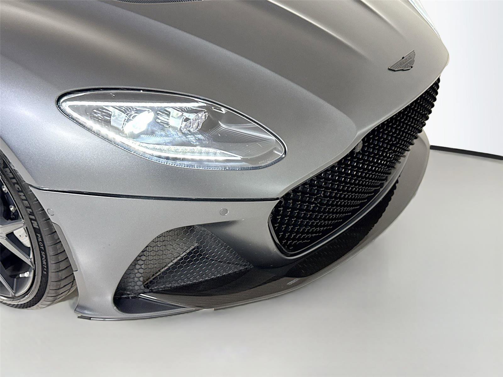 Used 2019 Aston Martin DBS Superleggera RWD image 31
