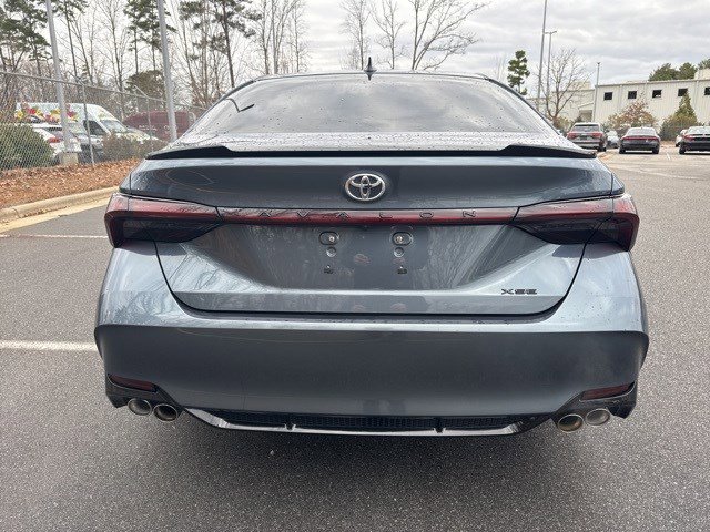 Used 2019 Toyota Avalon XSE image 13