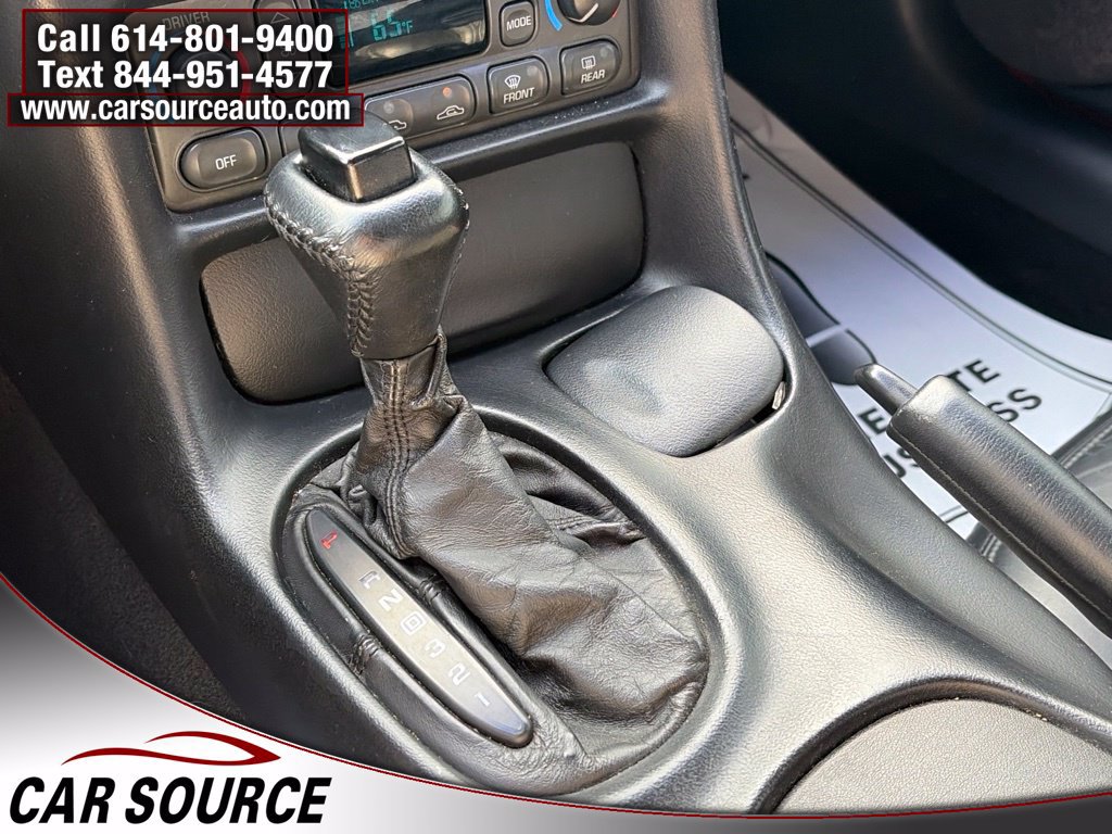 Used 1999 Chevrolet Corvette Coupe w/ Performance Handling Pkg RWD image 18