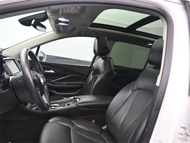 Used 2019 Buick Envision Premium w/ Driver Confidence Package image 15