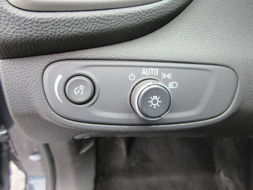 Certified 2021 Chevrolet Trax LT AWD/4WD image 23