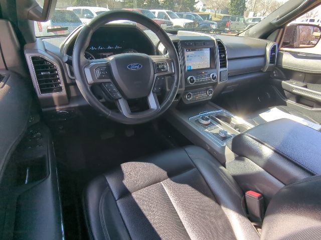 Used 2019 Ford Expedition XLT w/ Equipment Group 201A AWD/4WD image 5