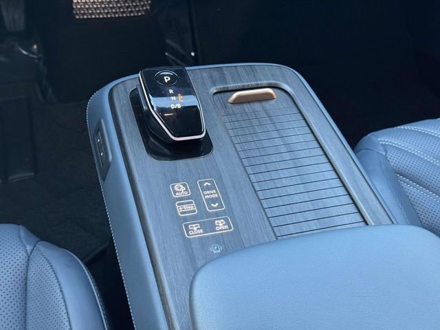 Used 2023 Nissan Ariya image 21