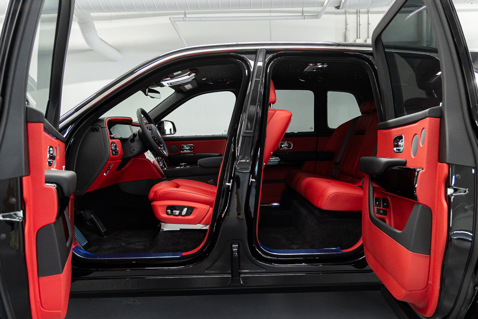New 2027 Rolls-Royce Cullinan AWD/4WD image 28