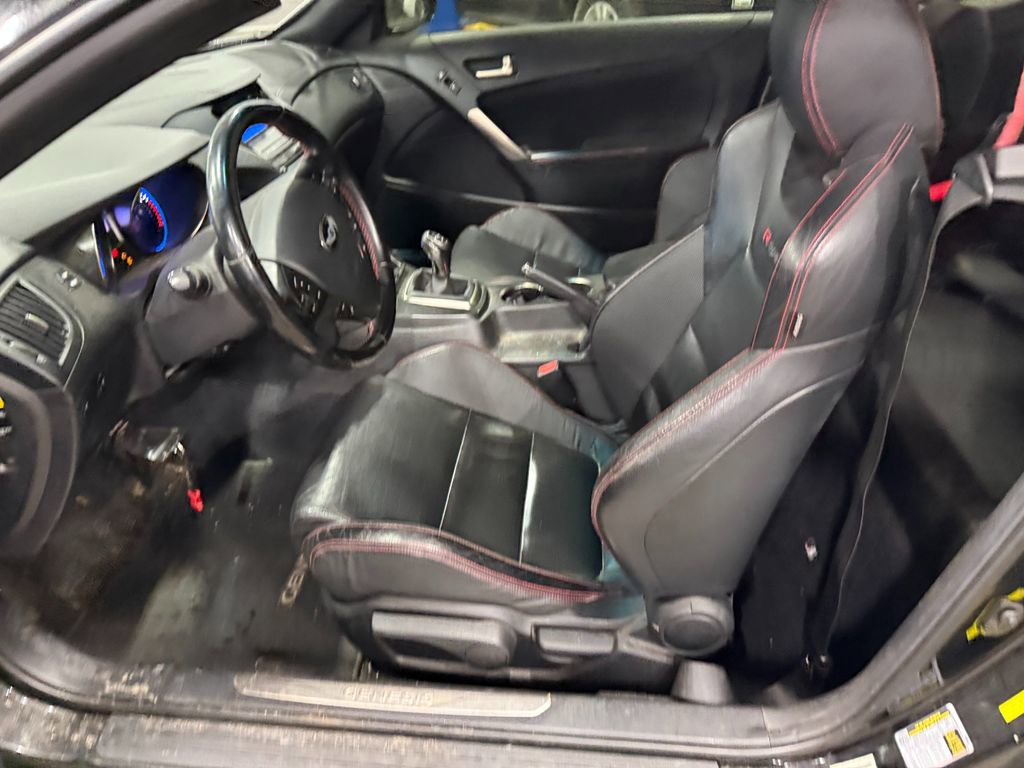 Used 2014 Hyundai Genesis 2.0T image 5
