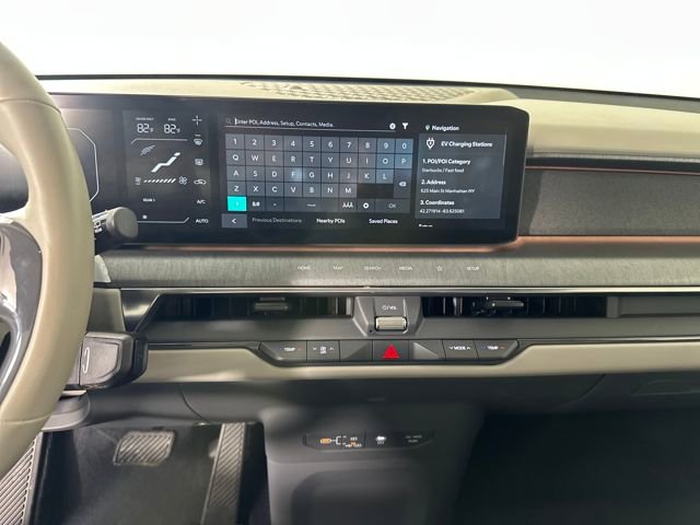 Used 2024 Kia EV9 Land image 21