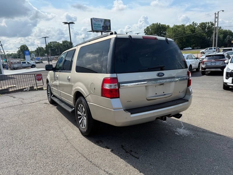 Used 2017 Ford Expedition EL XLT w/ Equipment Group 201A AWD/4WD image 6