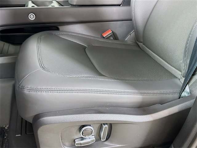 New 2026 Land Rover Defender 130 S image 22