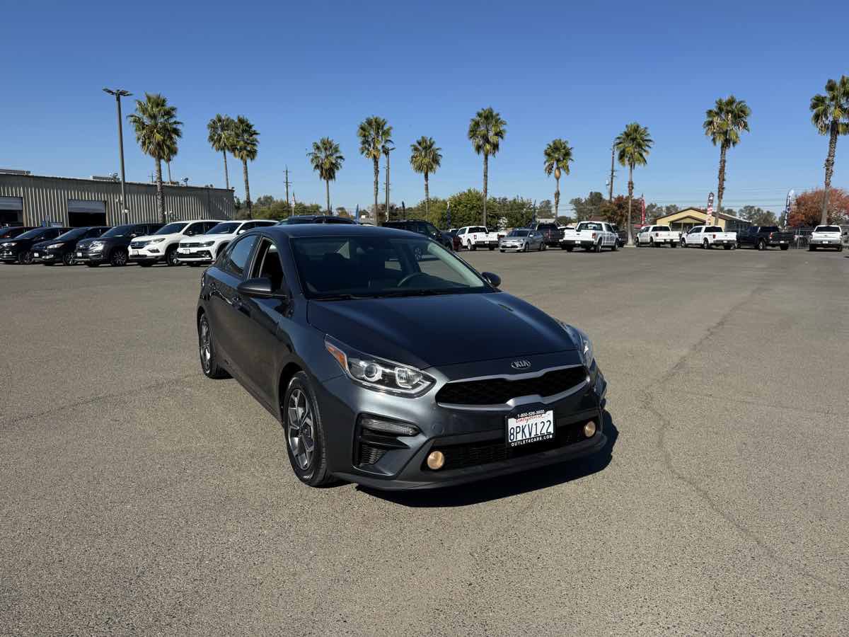 Used 2020 Kia Forte LXS image 3