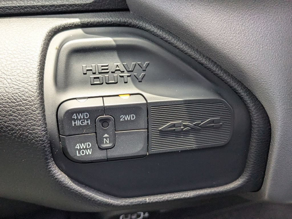 Used 2024 RAM 2500 Big Horn AWD/4WD image 23