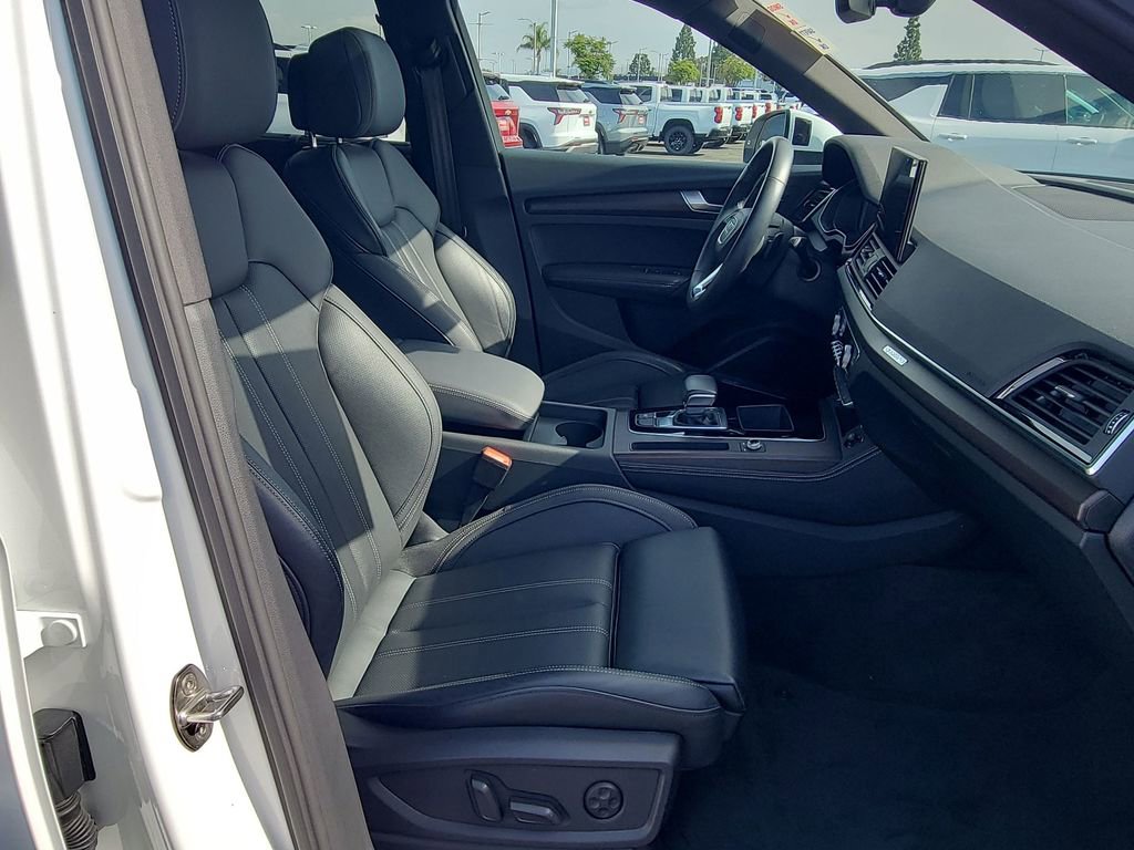 Used 2023 Audi Q5 2.0T Premium Plus w/ Premium Plus Package AWD/4WD image 28