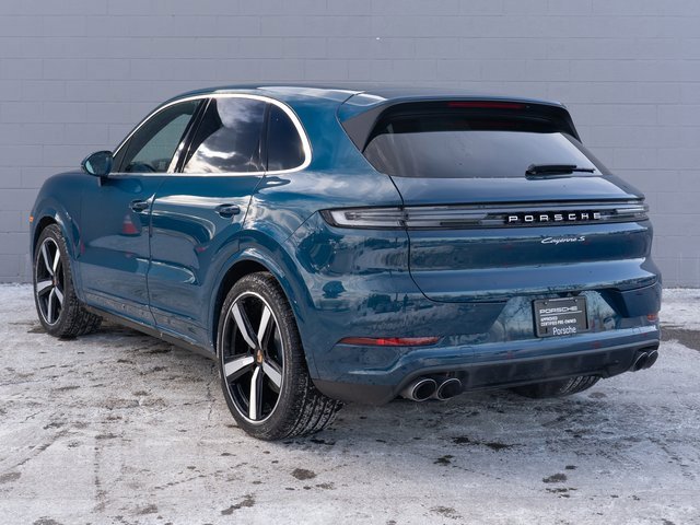 Used 2025 Porsche Cayenne S image 3