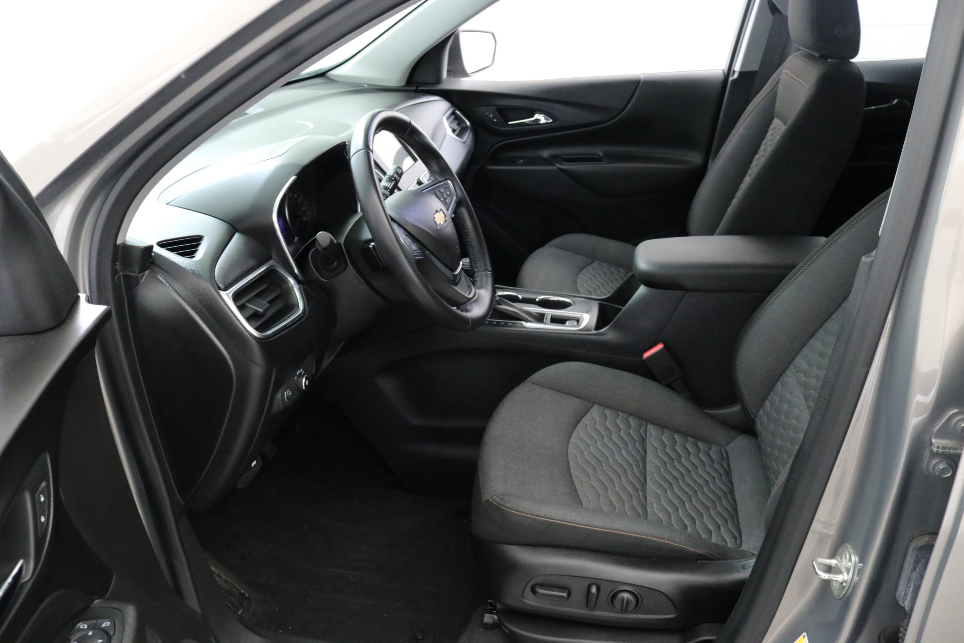 Used 2019 Chevrolet Equinox LT image 24