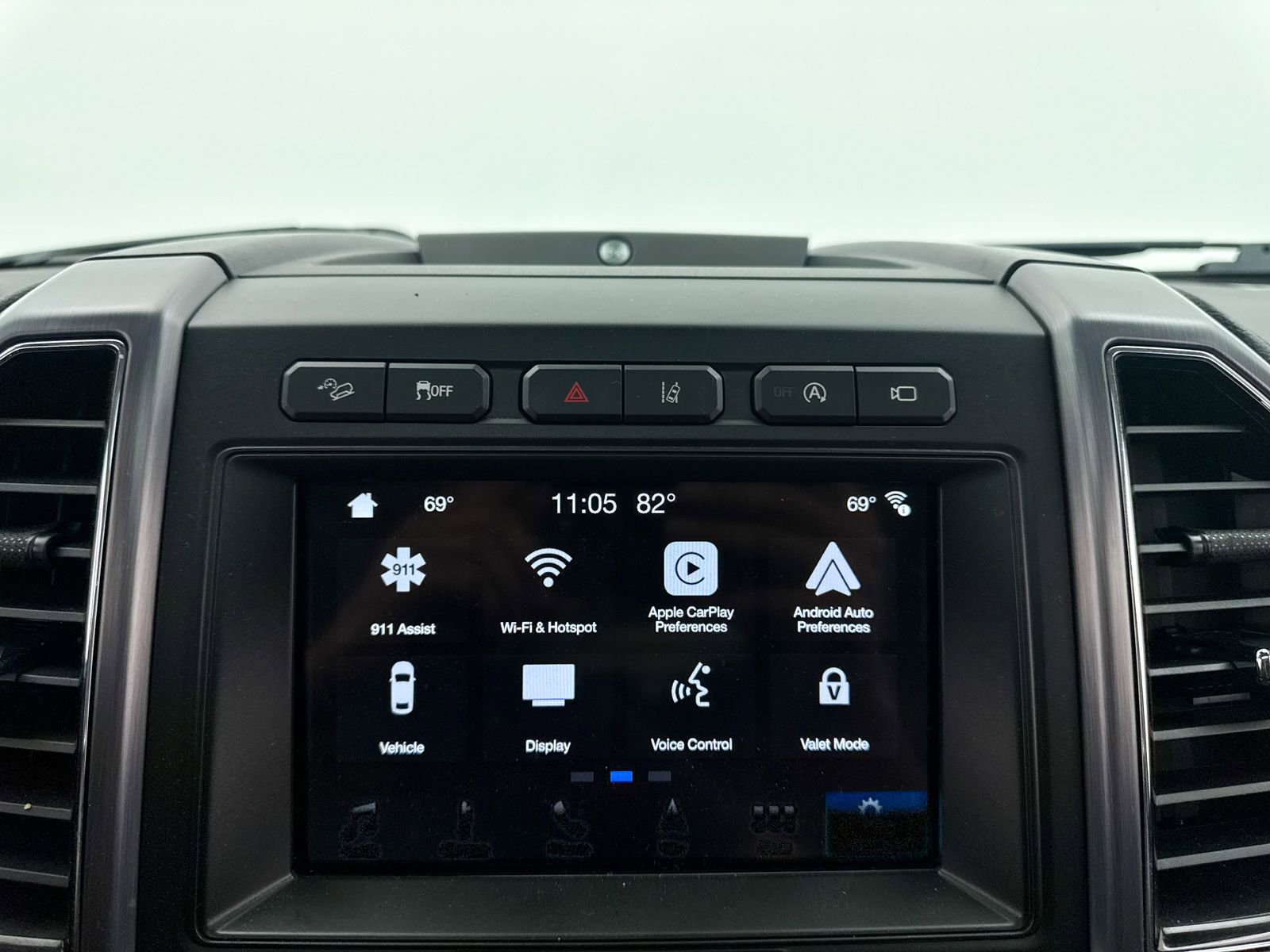 Used 2018 Ford Expedition Max Platinum AWD/4WD image 26