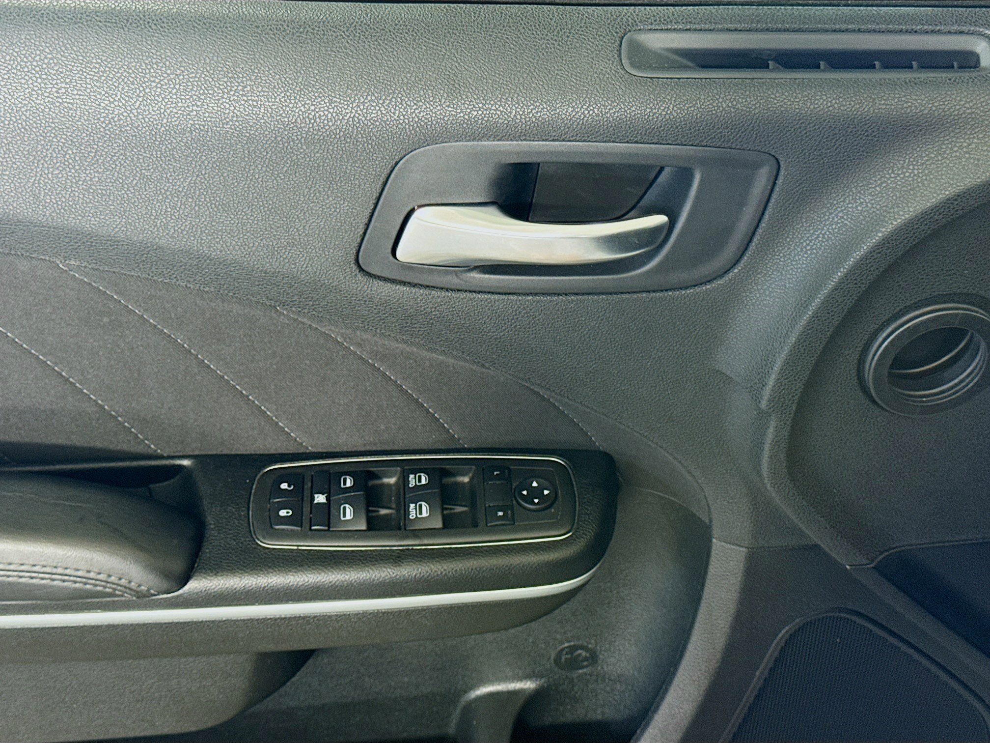 Used 2022 Dodge Charger SXT image 24